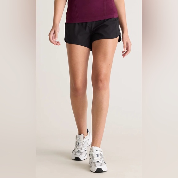 Quince Pants - Quince Weightless High-Rise Running Short 2.5” Inseam M NWOT